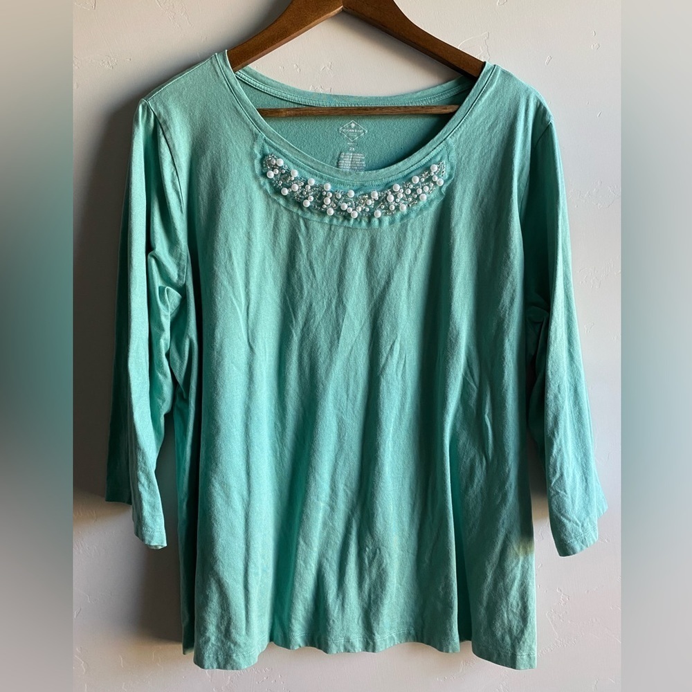 St. John’s Bay - Mint Bead accent Top